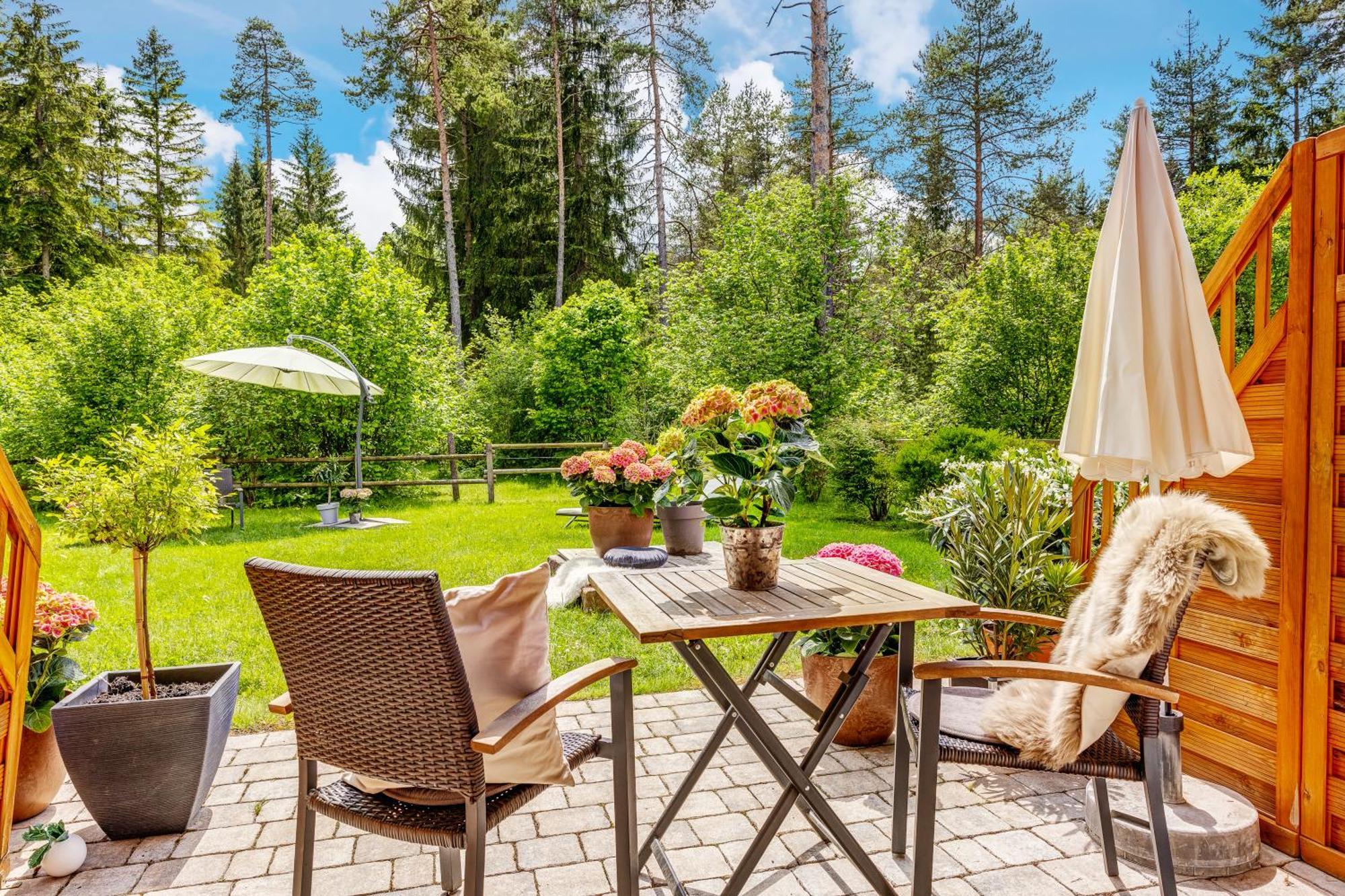 Landhaus Trinis - Gaestezimmer - Bad - Bett - Kleine Kaffee - Tee-Theke Mit Kuehlschrank - Parkplatz Rottach-Egern Luaran gambar