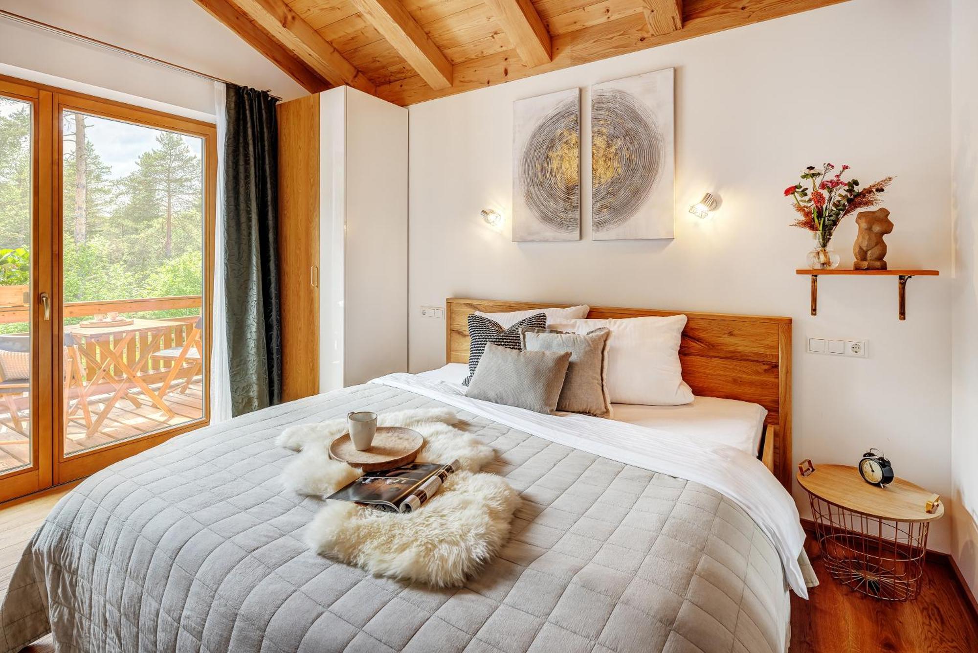 Landhaus Trinis - Gaestezimmer - Bad - Bett - Kleine Kaffee - Tee-Theke Mit Kuehlschrank - Parkplatz Rottach-Egern Luaran gambar
