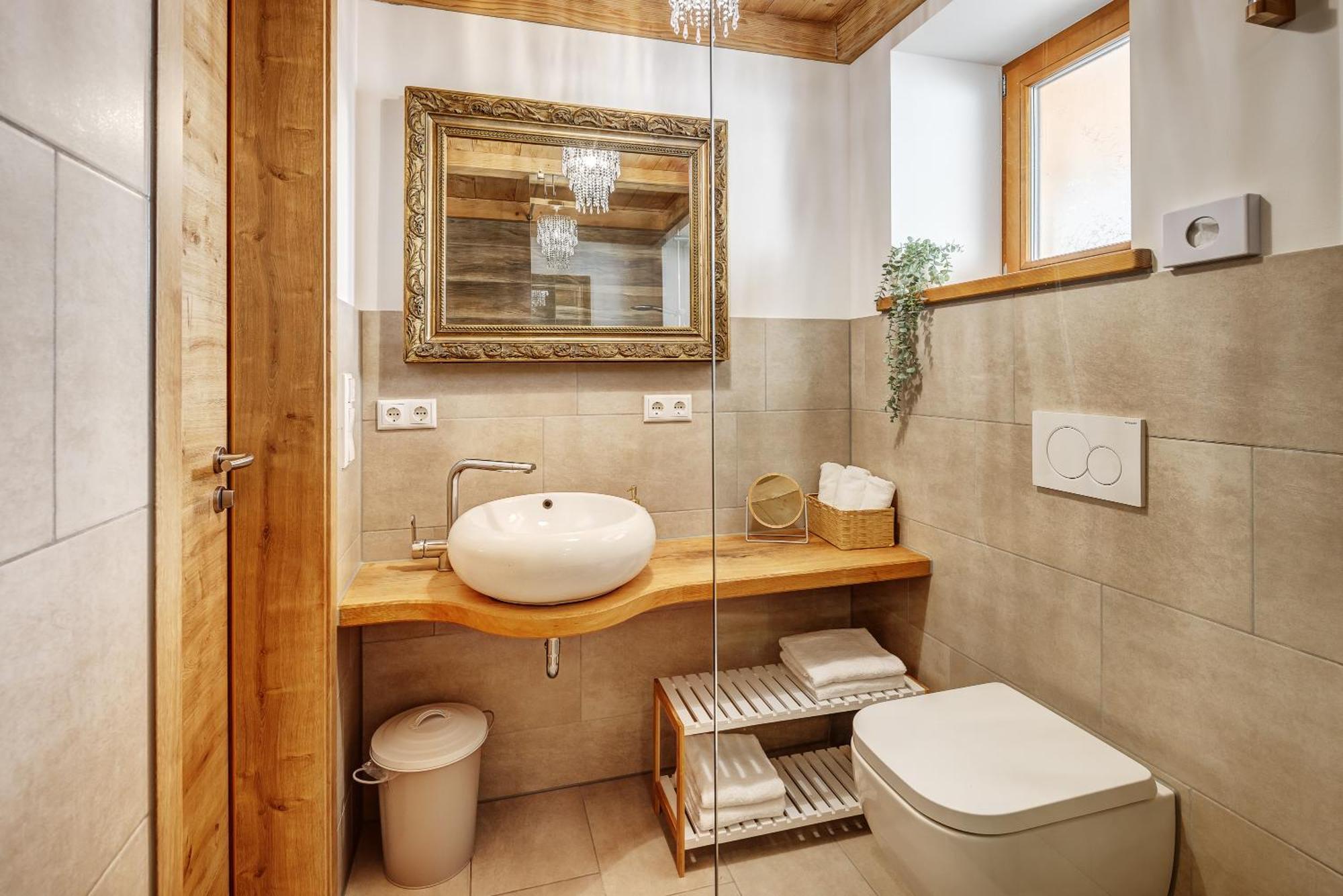 Landhaus Trinis - Gaestezimmer - Bad - Bett - Kleine Kaffee - Tee-Theke Mit Kuehlschrank - Parkplatz Rottach-Egern Luaran gambar